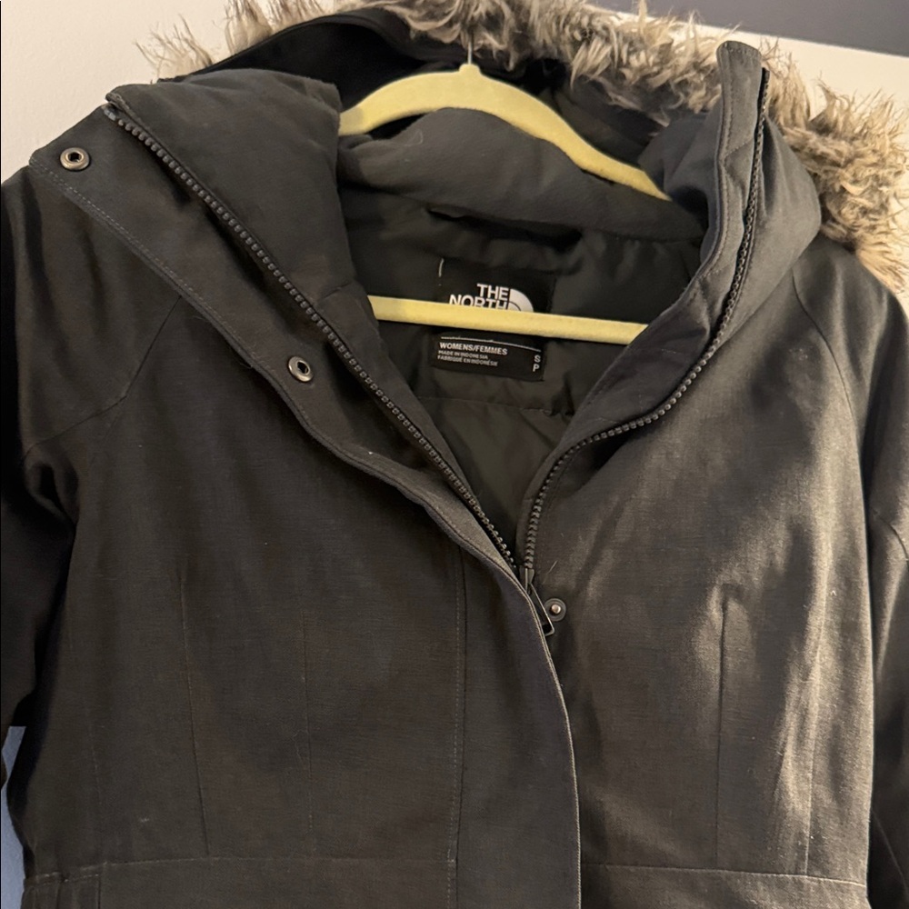 The North Face Women's Black Faux Fur-Trim Ski Jacket